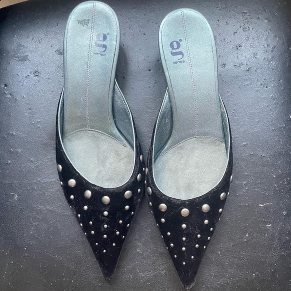 G series Womens Mule Kitten Heel Black Velour with rivets Sz 9.5B - 2nd posting